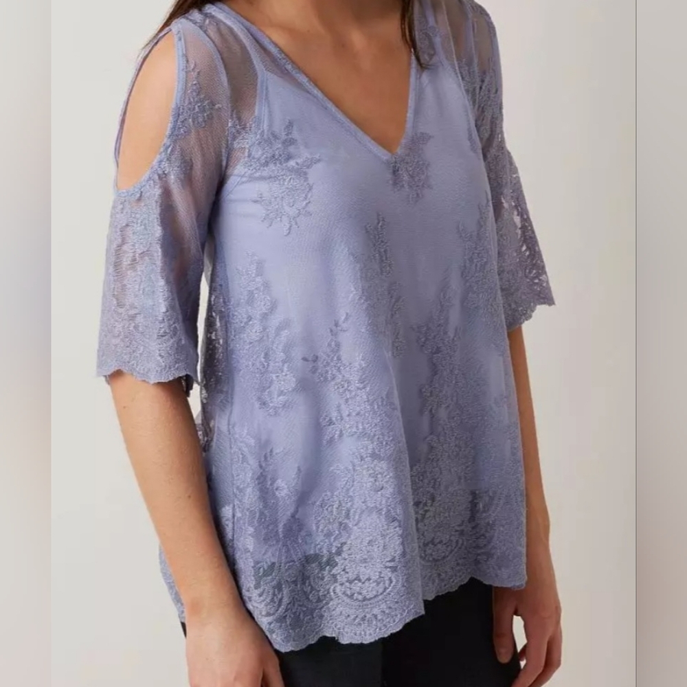 BKE Boutique Cold Shoulder Top